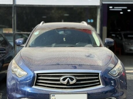 Infiniti QX70