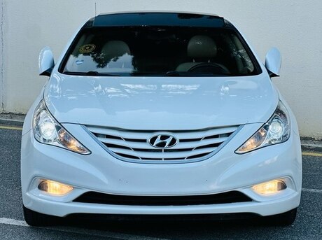 Hyundai Sonata 2011