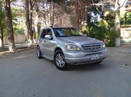 Mercedes ML 320