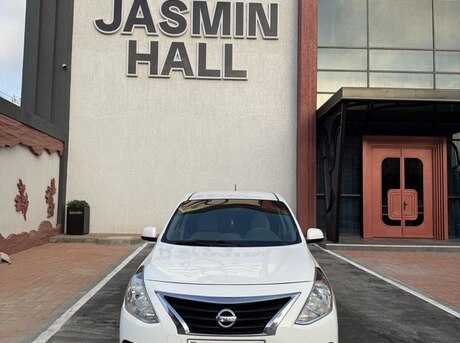 Nissan Sunny 2015