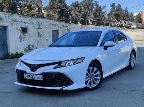 Toyota Camry 2019