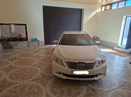 Toyota Camry 2014