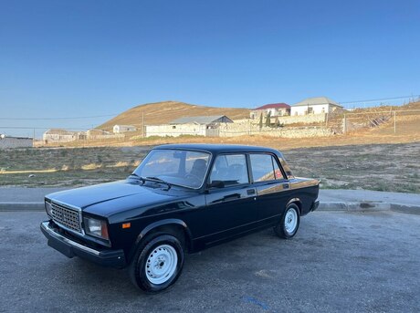 LADA (VAZ) 2107 2010