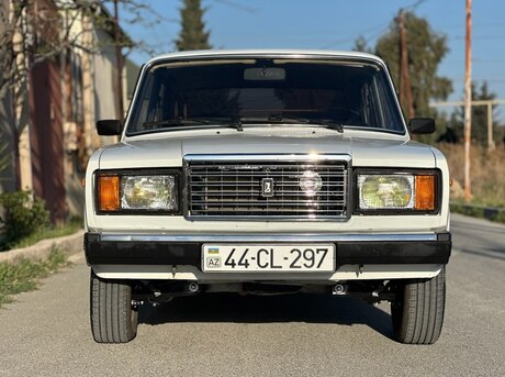 LADA (VAZ) 2107