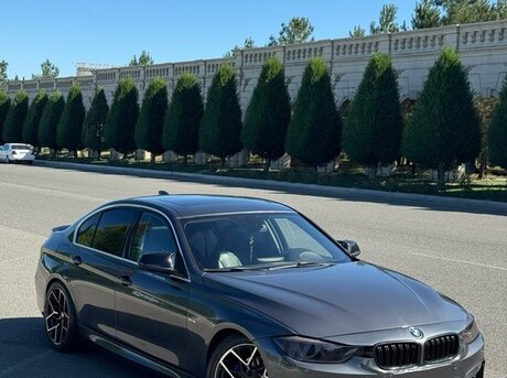 BMW 328 2012