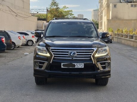 Lexus LX 570 2011