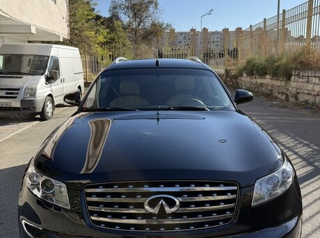 Infiniti FX35