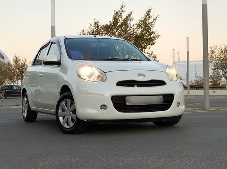 Nissan March 2012