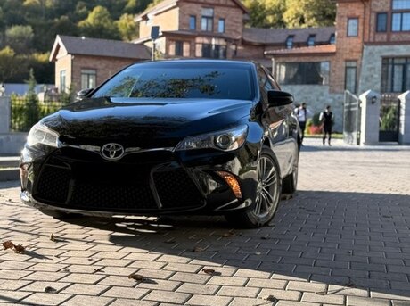 Toyota Camry 2015