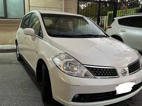 Nissan Tiida 2006