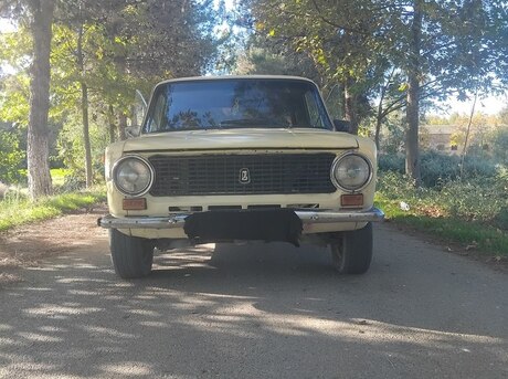 LADA (VAZ) 21011 1982
