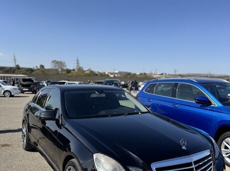 Mercedes E 200 2012