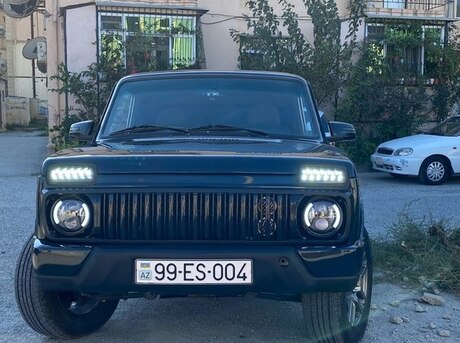 LADA (VAZ) Niva 2015