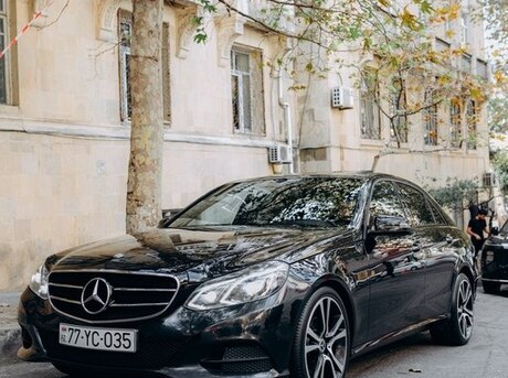 Mercedes E 220 2015