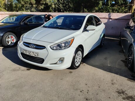 Hyundai Accent 2015