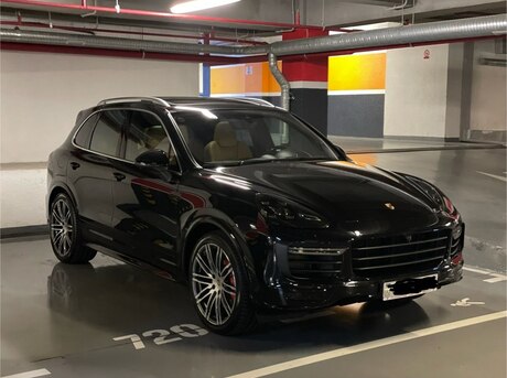 Porsche Cayenne GTS 2015