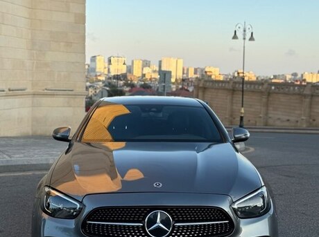 Mercedes E 200