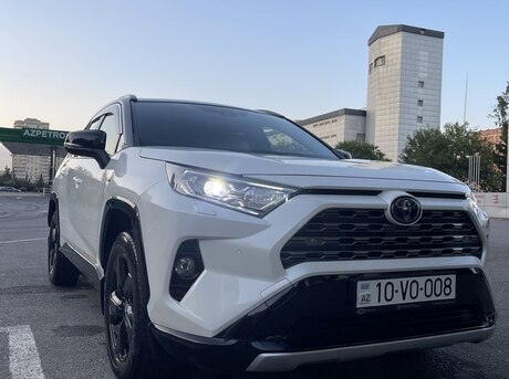 Toyota RAV4 2021