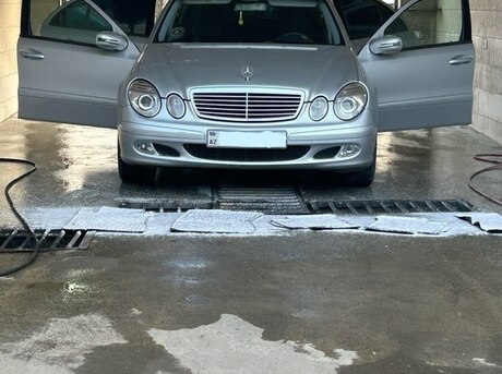 Mercedes E 220 2002