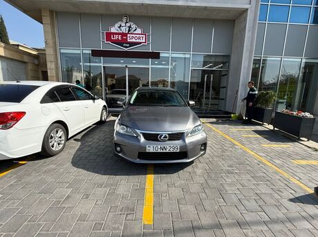 Lexus CT 200h 2012