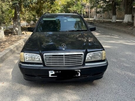 Mercedes C 240