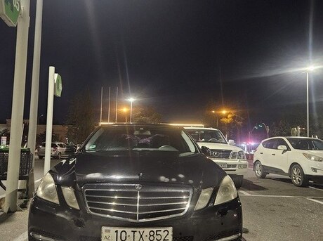 Mercedes E 220
