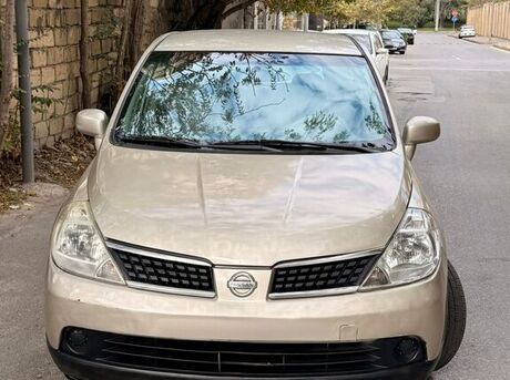 Nissan Tiida 2008