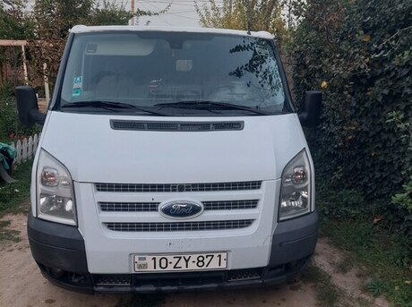 Ford Transit 2012