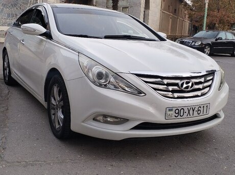 Hyundai Sonata 2010