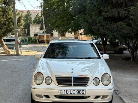 Mercedes E 320 2000