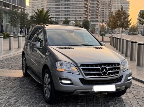 Mercedes ML 350 4MATIC 2010