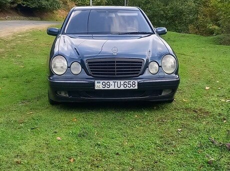 Mercedes E 220