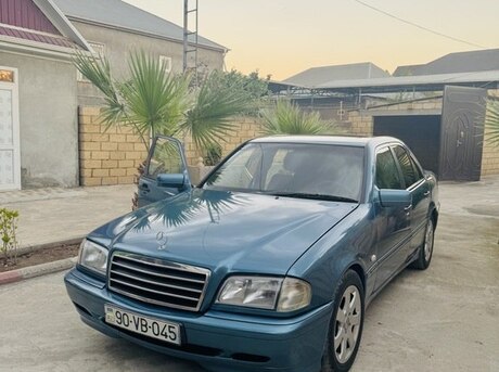 Mercedes C 220