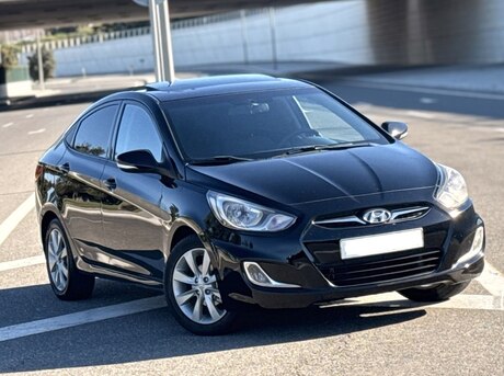 Hyundai Accent 2012
