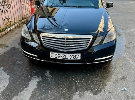 Mercedes E 200 2011