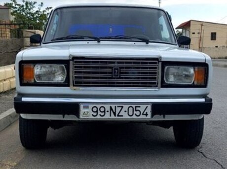 LADA (VAZ) 2107