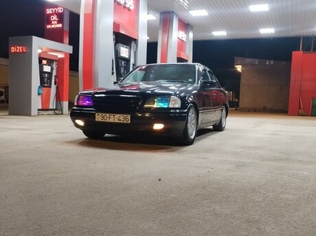 Mercedes C 180