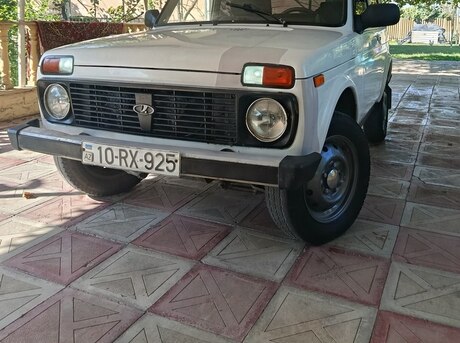 LADA (VAZ) Niva