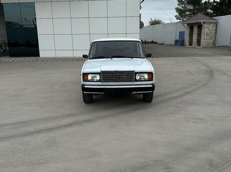 LADA (VAZ) 2107
