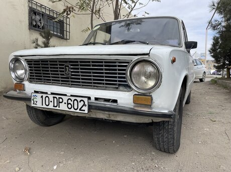 LADA (VAZ) 21011