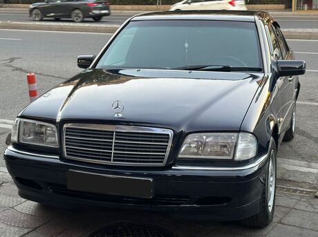 Mercedes C 220