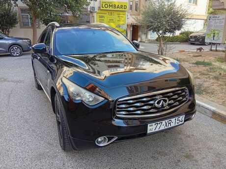 Infiniti FX35 2010