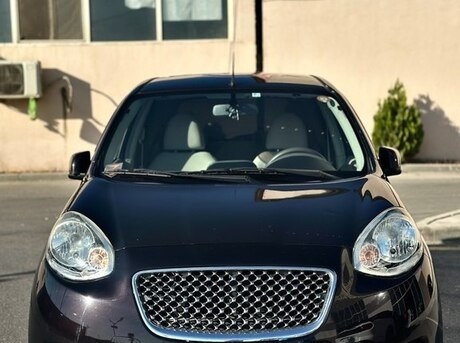 Nissan March 2016