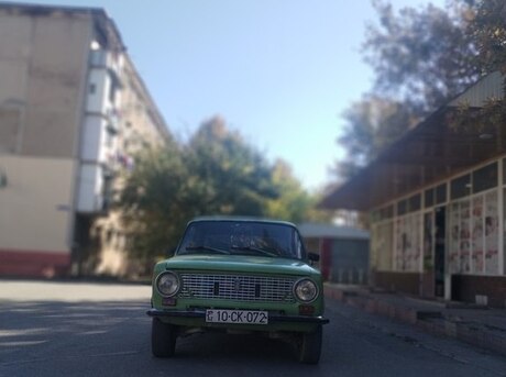 LADA (VAZ) 21011