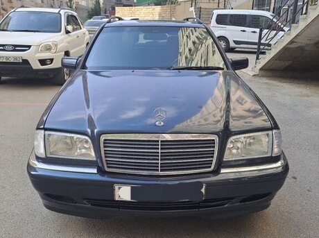 Mercedes C 220