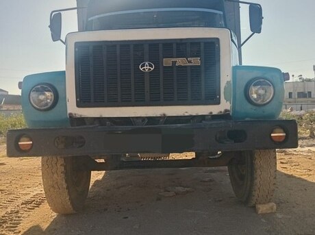 GAZ 3307