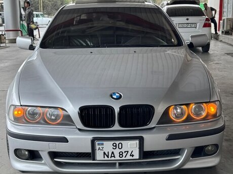 BMW 528