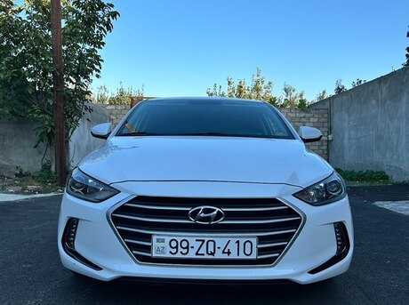 Hyundai Elantra 2017