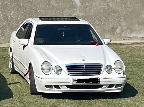 Mercedes E 240 2001