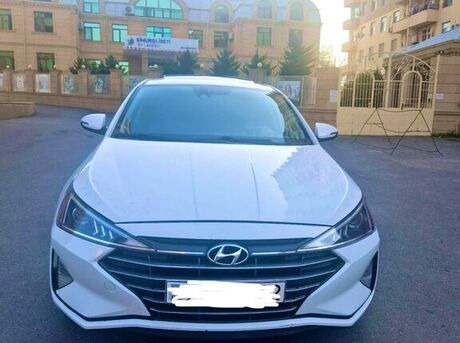 Hyundai Elantra 2020